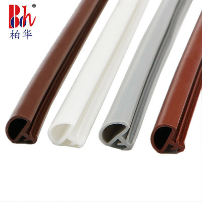 Le cachetage en caoutchouc anti-collision de PVC de preuve de porte de bande en bois saine de joint dépouille pour la porte en bois et le Poussée-ajustement Windows