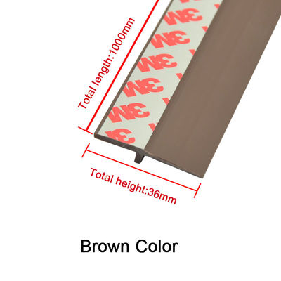 Co - joint inférieur expulsé de porte de PVC de Brown avec le calfeutrer de porte de garage de ruban adhésif de 3M