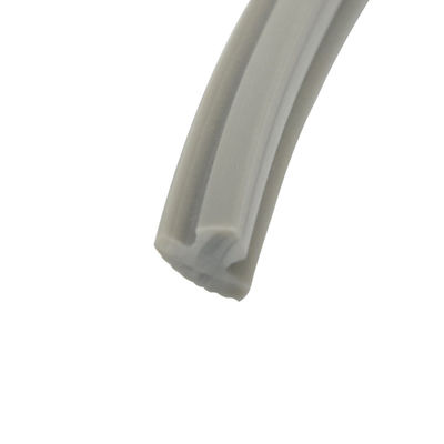 Bande en caoutchouc 7*5mm de PVC d'OEM pour le vêtement Hang Bar