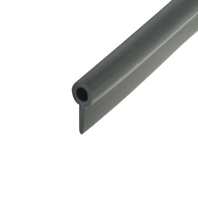 Bande en caoutchouc de PVC de diamètre de la personnalisation 3.5mm autour de forme de tube avec des ailerons